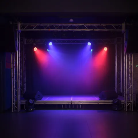 Sestava Světla - Párty (4x reflektor, 2x wallbar + stativ + mlha)